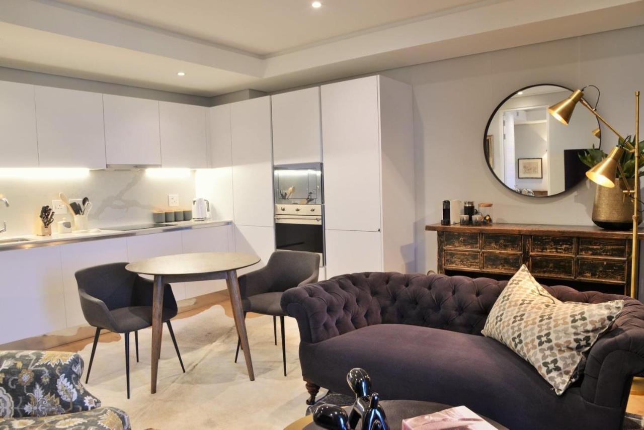 35 On Main By Stay In Luxury Kapstaden Exteriör bild