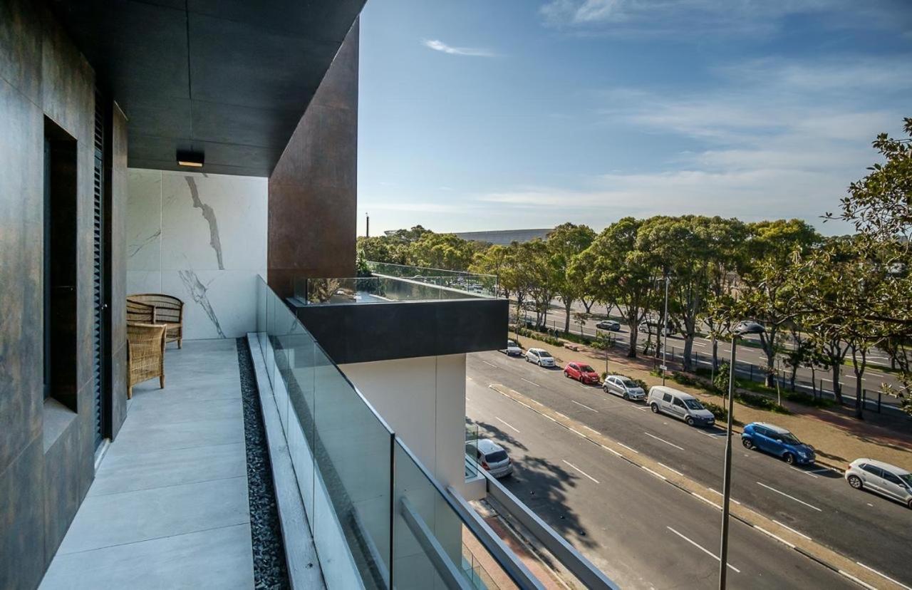 35 On Main By Stay In Luxury Kapstaden Exteriör bild