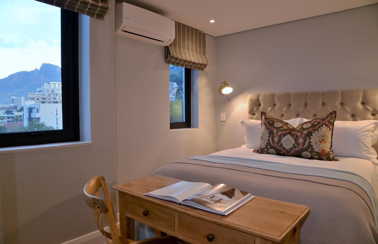 35 On Main By Stay In Luxury Kapstaden Exteriör bild