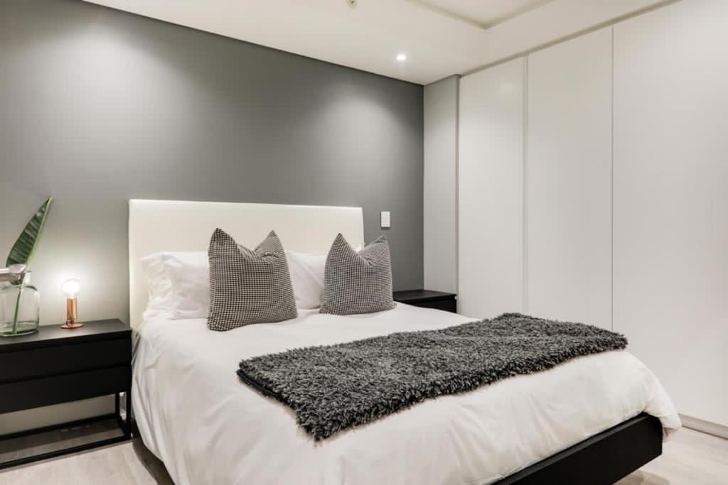 35 On Main By Stay In Luxury Kapstaden Exteriör bild